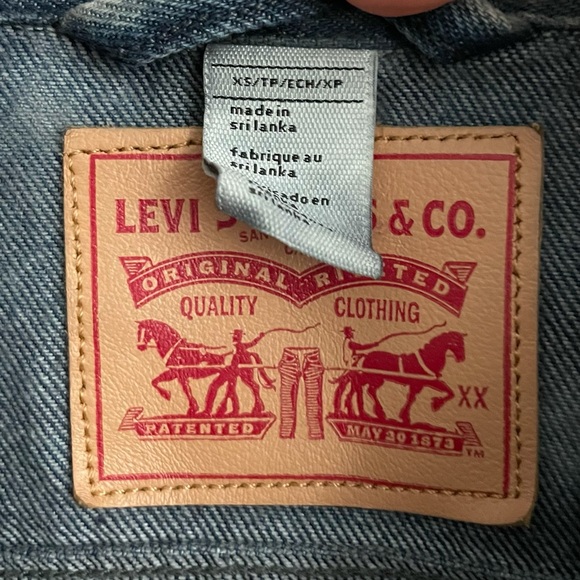 Levi’s Authentic Trucker Jacket. Size XS. - Picture 5 of 7